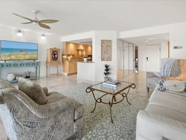 $549,000 | 26910 Wedgewood Drive, Unit 403, Bonita Springs, FL 34134