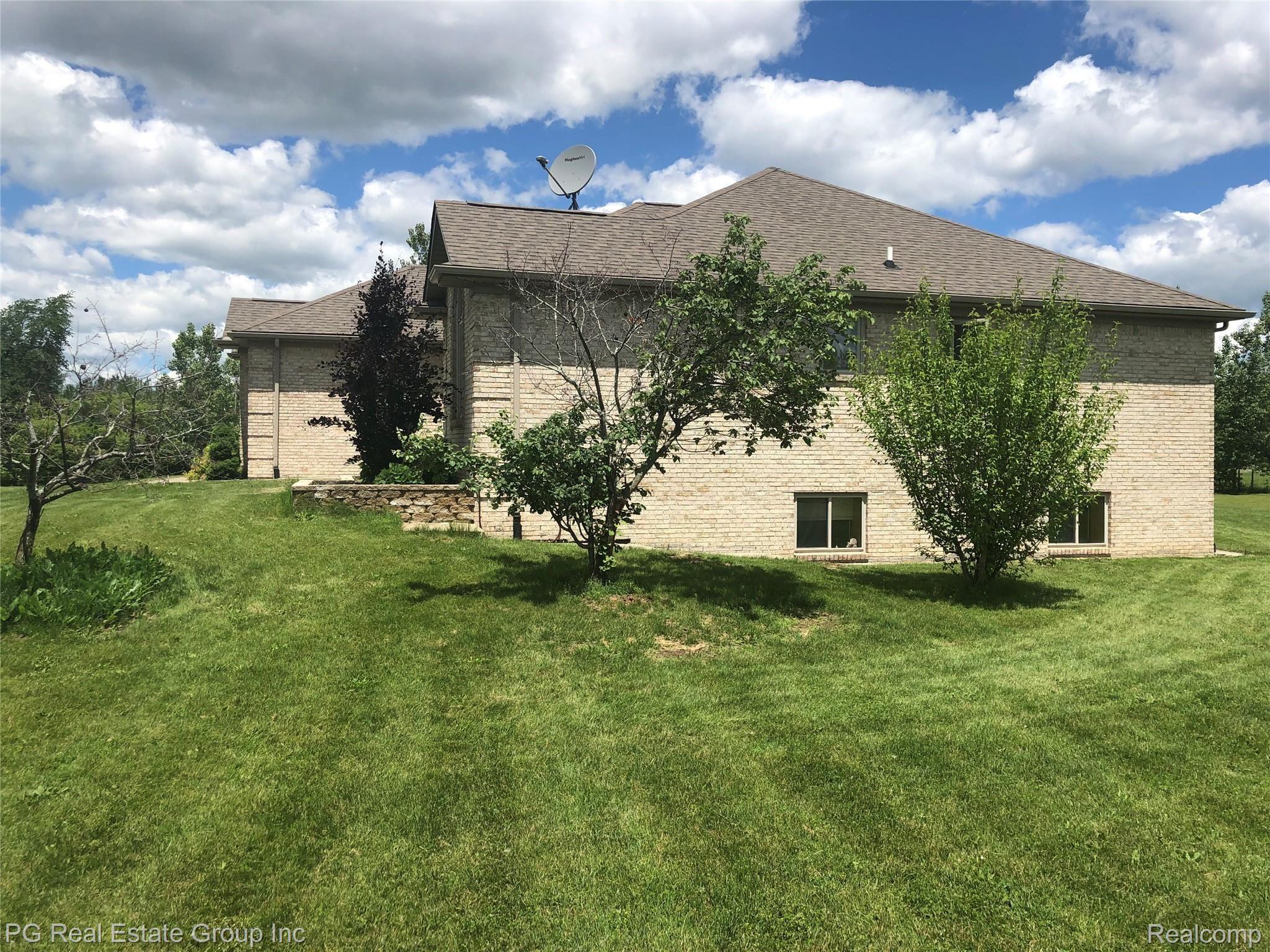 4969 Sandhill Road Almont, MI 48003 - Photo 11 of 48 IMG_4849 2.JPG