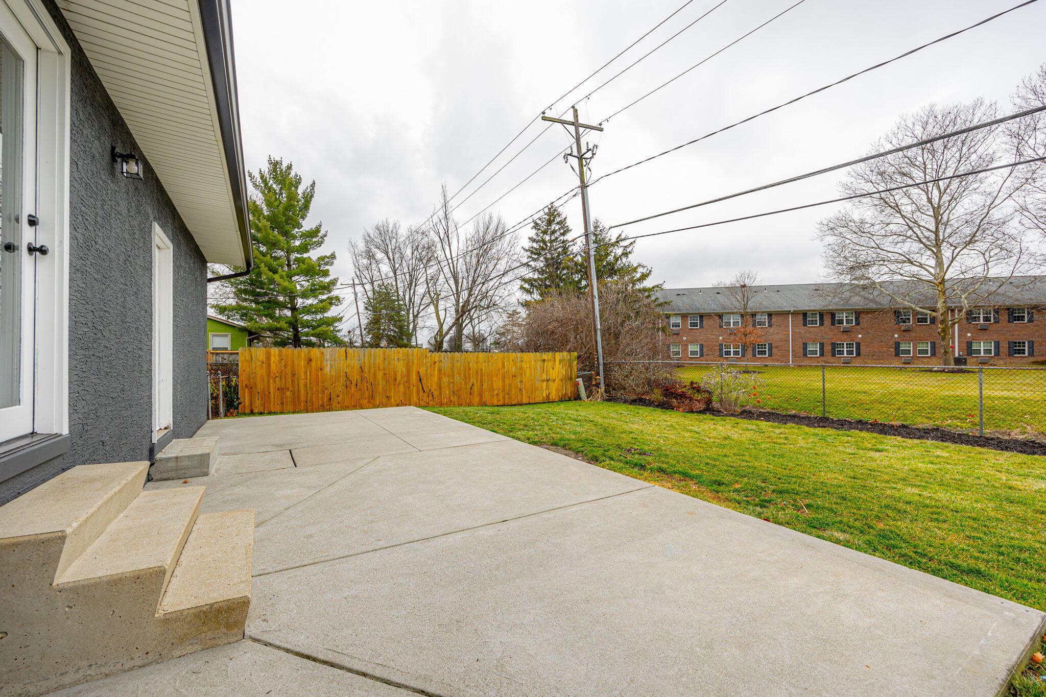 5481 Blue Ash Road Columbus, OH 43229 - Photo 58 of 61 62-web-or-mls-5481 Blue Ash Road 058