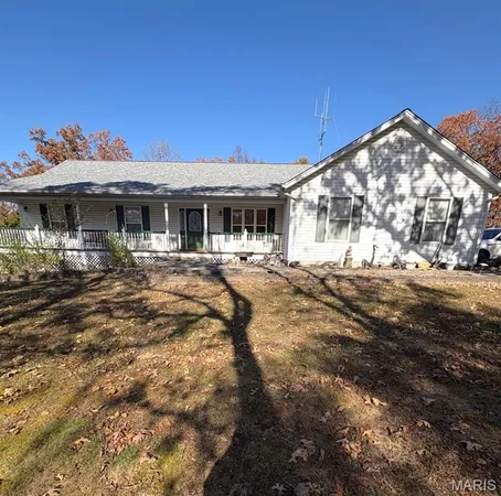 $439,900 | 2711 Spotted Horse Trail, St. Clair, MO 63077