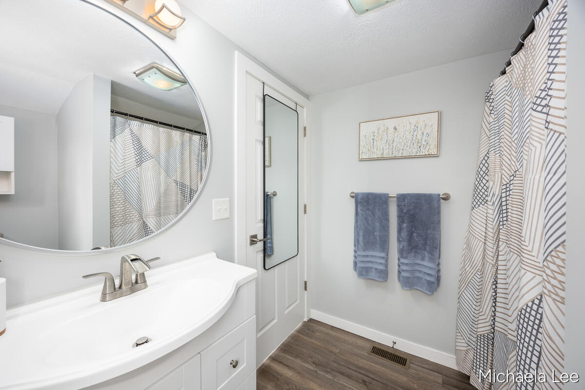 1204 Witham Road Muskegon, MI 49445 - Photo 13 of 17 1204-Witham_017