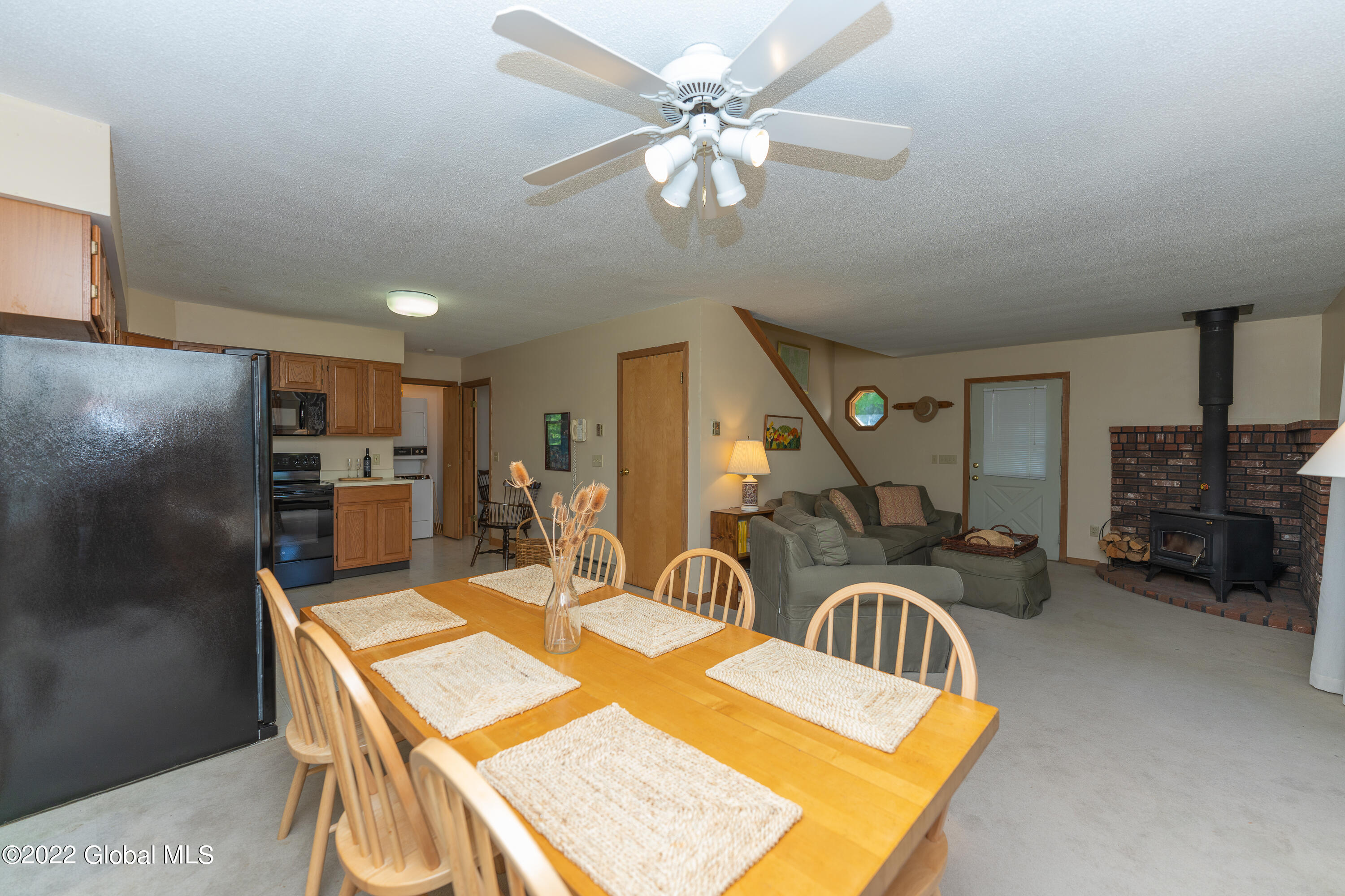 41 Ridgecrest Way Hampton, NY 12887 - Photo 18 of 67 3Dining 4
