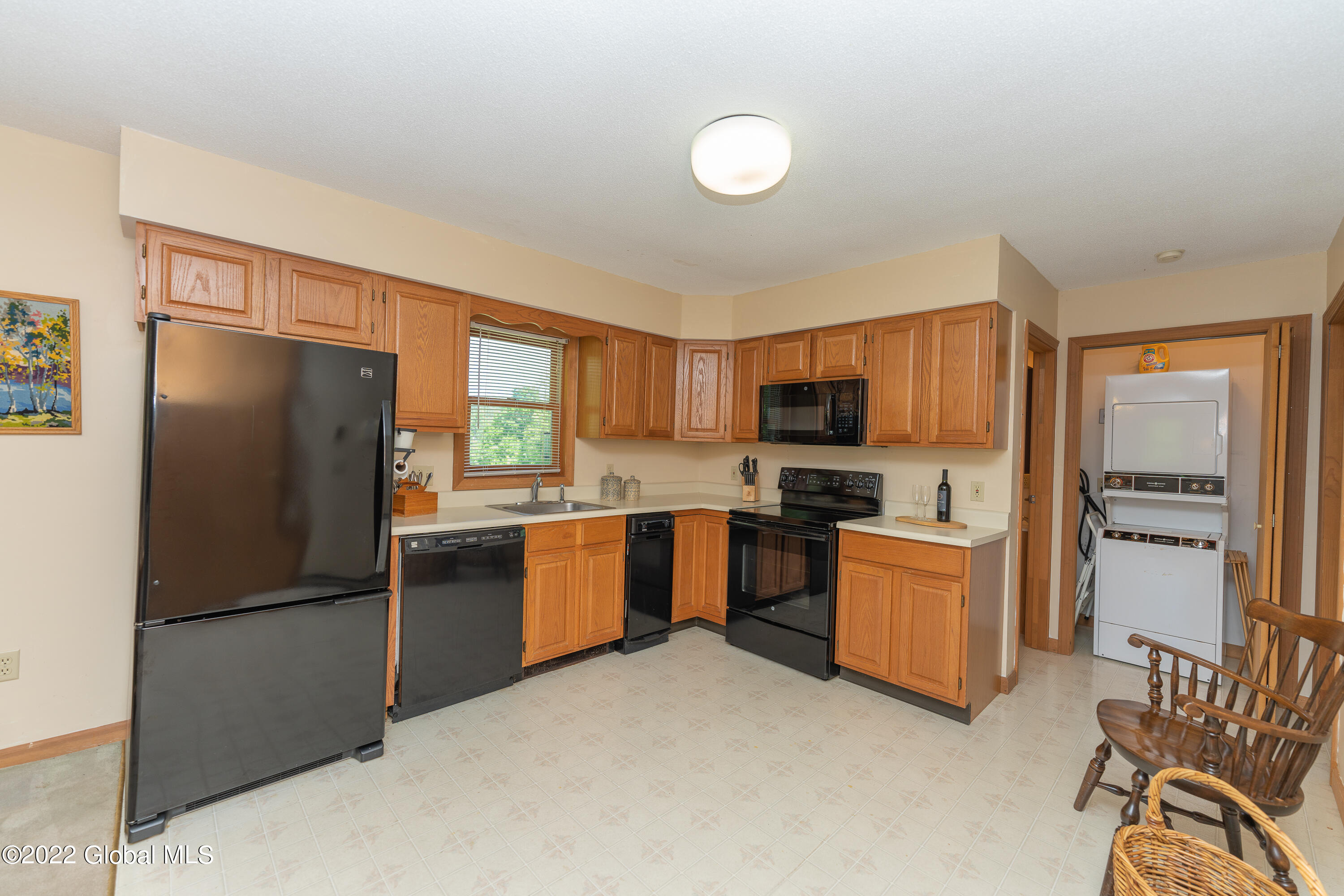 41 Ridgecrest Way Hampton, NY 12887 - Photo 19 of 67 4Kitchen 1