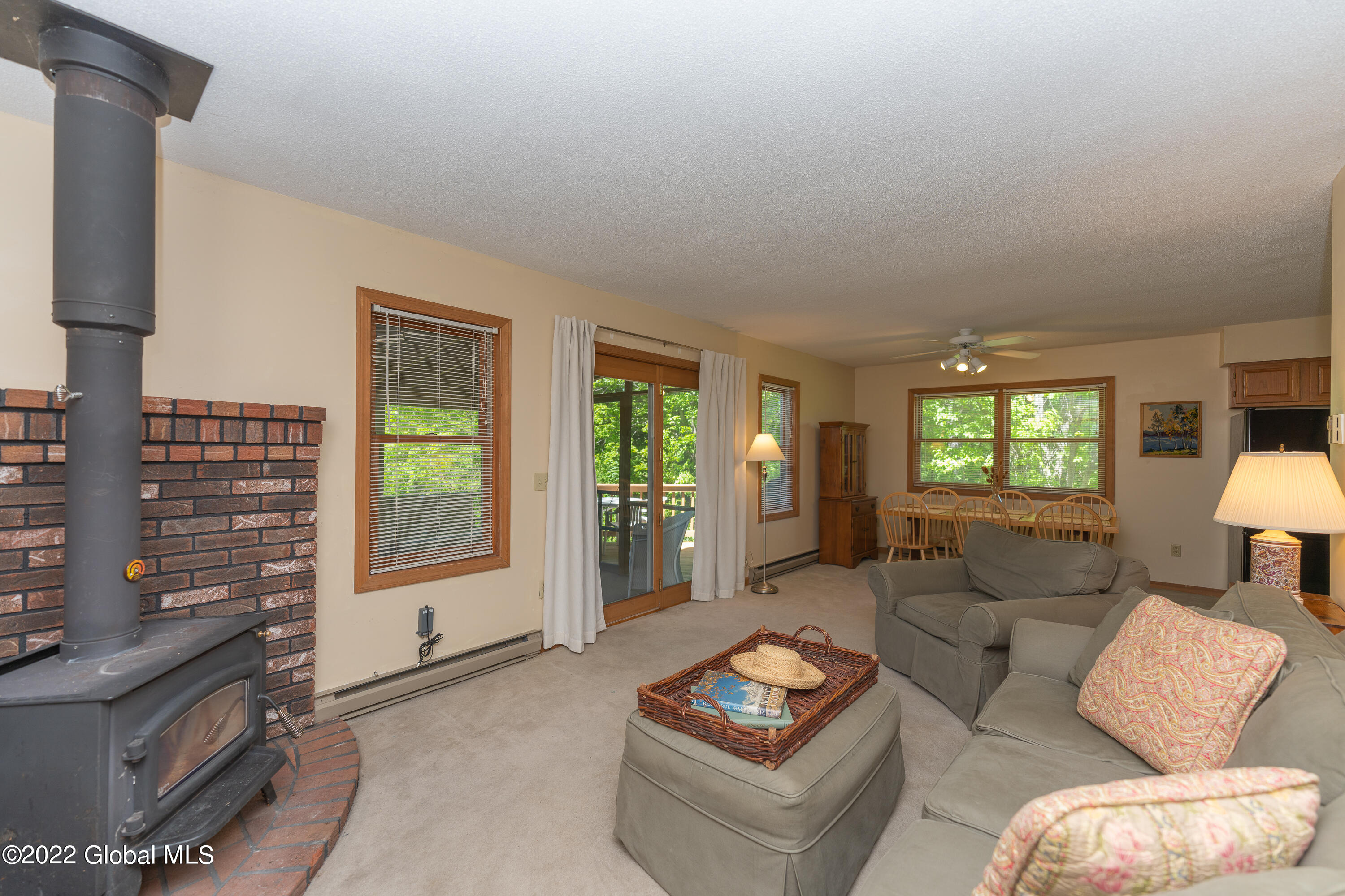 41 Ridgecrest Way Hampton, NY 12887 - Photo 10 of 67 2Living 1