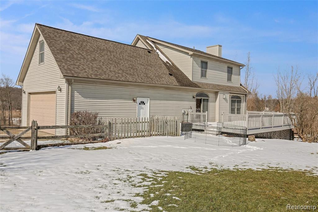 2085 South Hadley Road Ortonville, MI 48462 - Photo 25 of 35