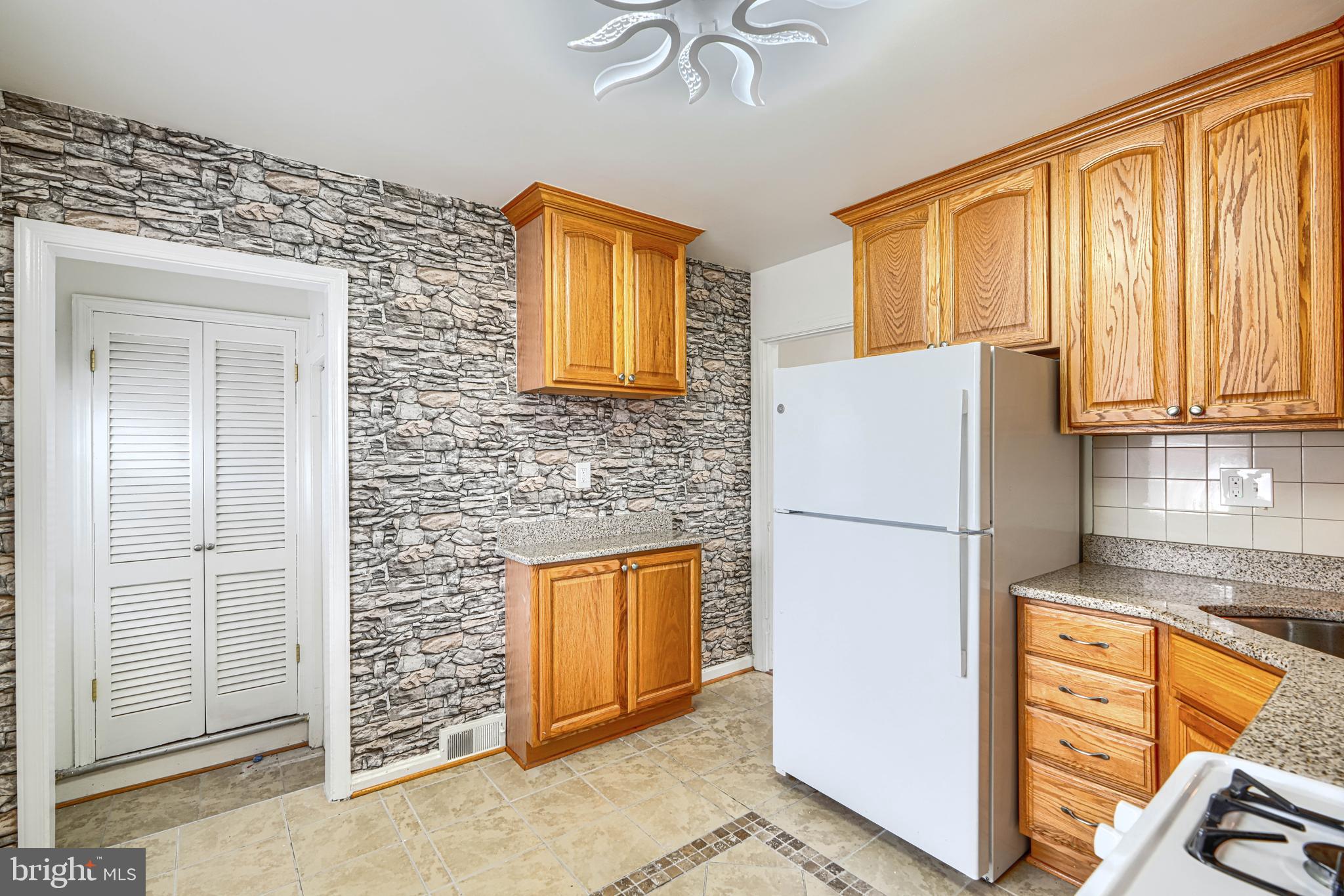 5709 Key Avenue Baltimore, MD 21215 - Photo 20 of 47
