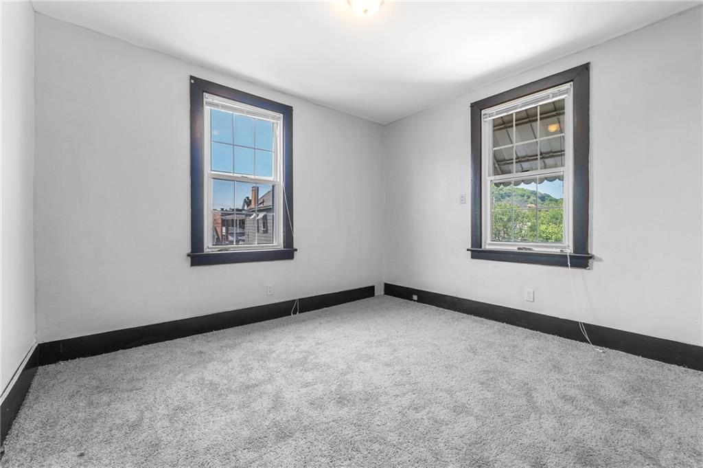 814 Dohrman Street McKees Rocks, PA 15136 - Photo 20 of 29 Gallery Image 20