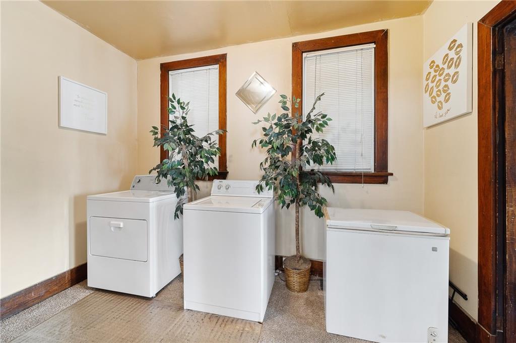 814 Dohrman Street McKees Rocks, PA 15136 - Photo 2 of 29 Gallery Image 2