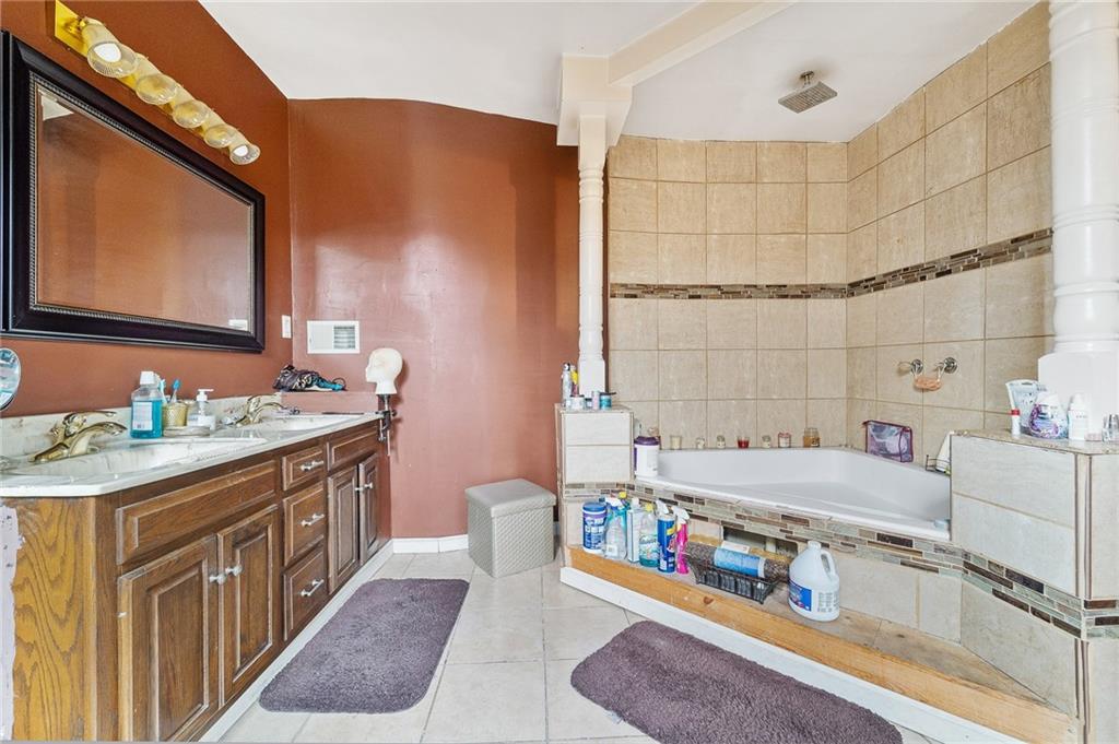 814 Dohrman Street McKees Rocks, PA 15136 - Photo 4 of 29 Gallery Image 4