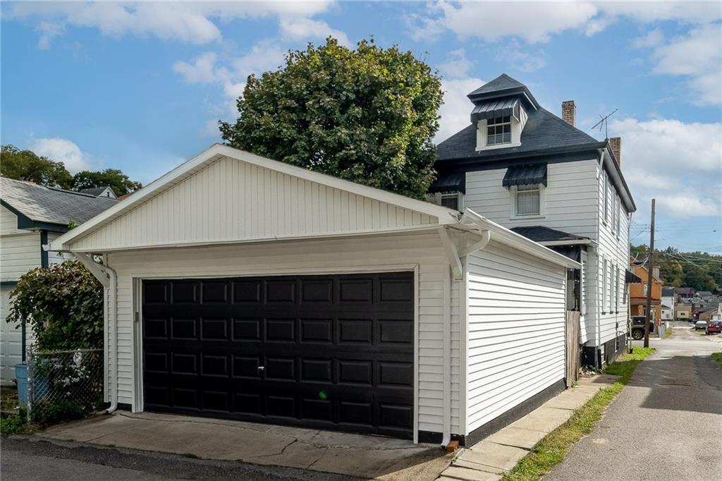 814 Dohrman Street McKees Rocks, PA 15136 - Photo 7 of 29 Gallery Image 7