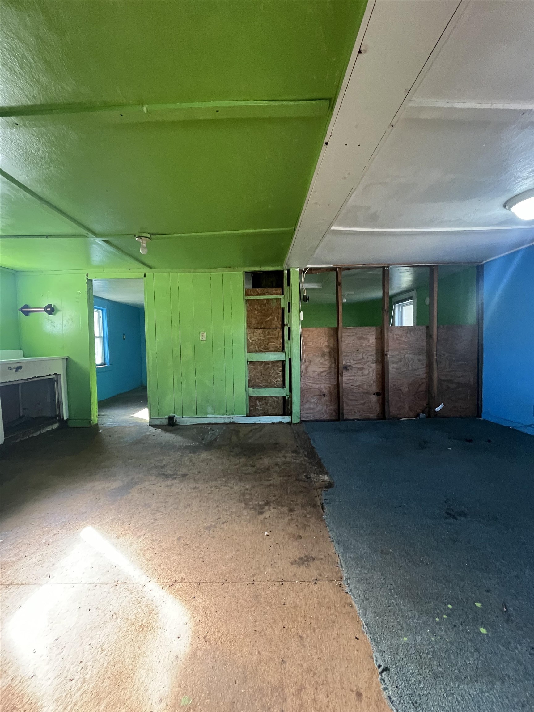 2157 River Road Lunenburg, VT 05904 - Photo 20 of 41