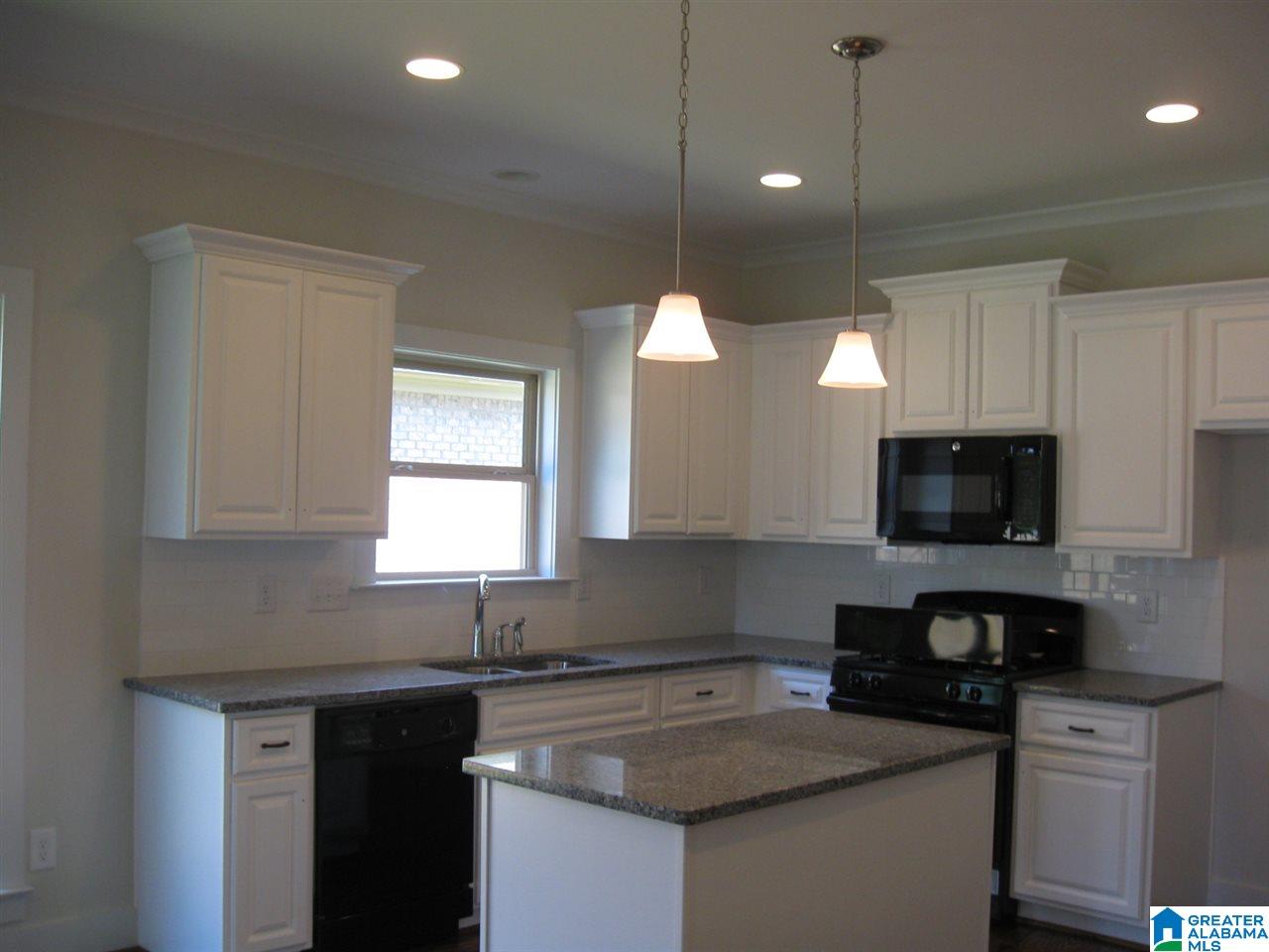 1053 Evan Circle Chelsea, AL 35043 - Photo 10 of 13