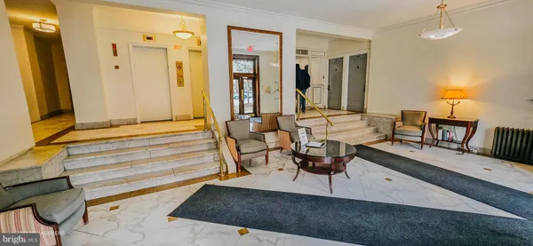 $1,600 | 1954 Columbia Road Northwest, Unit 104, Washington, DC 20009