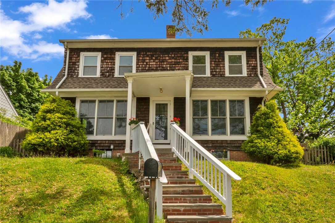 14 Barnsdale Road East Providence, RI 02914 - Photo 1 of 29