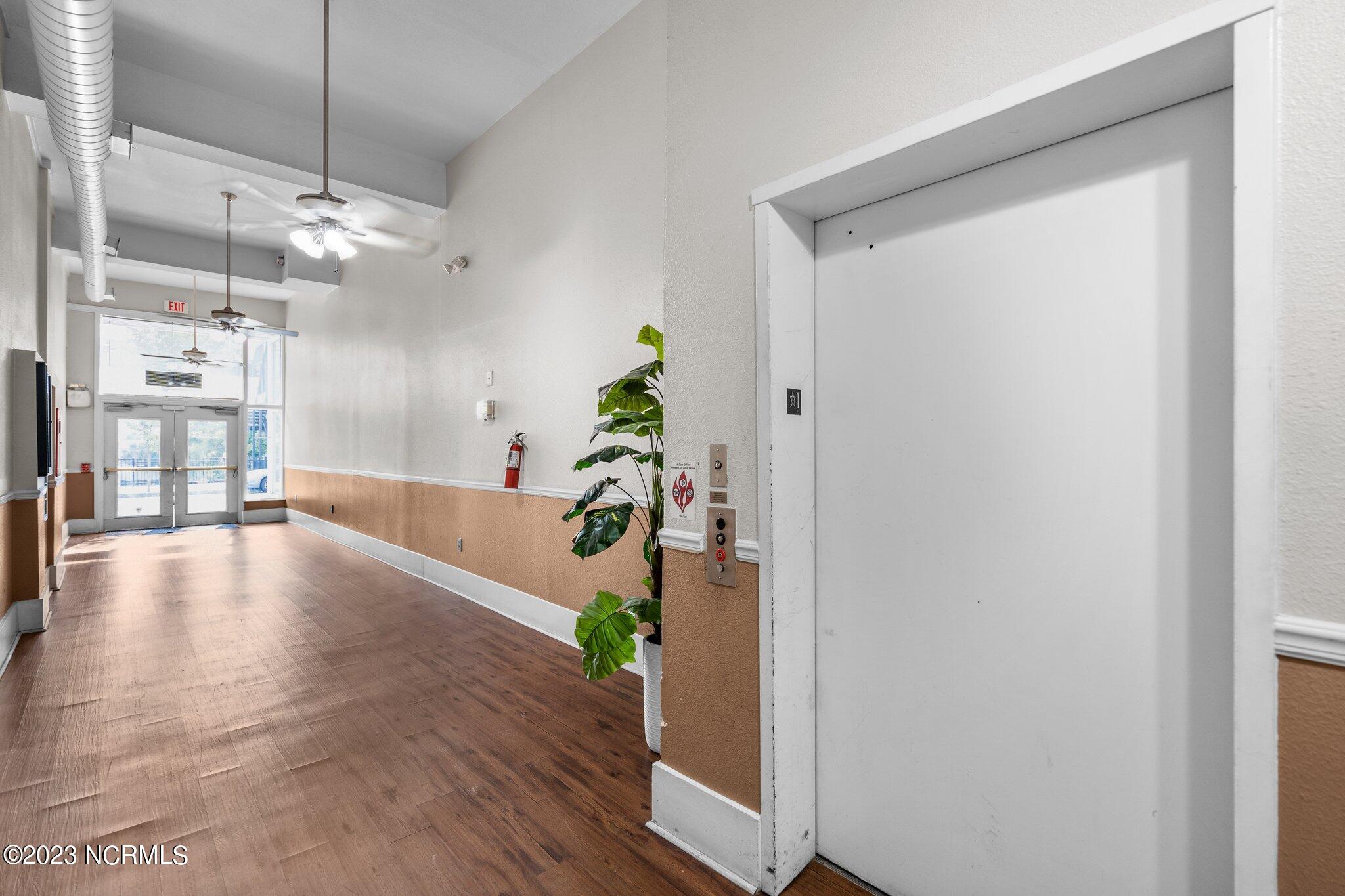 304 North Front Street, Unit F Wilmington, NC 28401 - Photo 4 of 29 38-web-or-mls-DSC05779