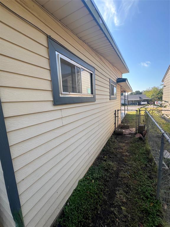 9104 Farmers Road White Settlement, TX 76108 - Photo 35 of 40 View of property exterior