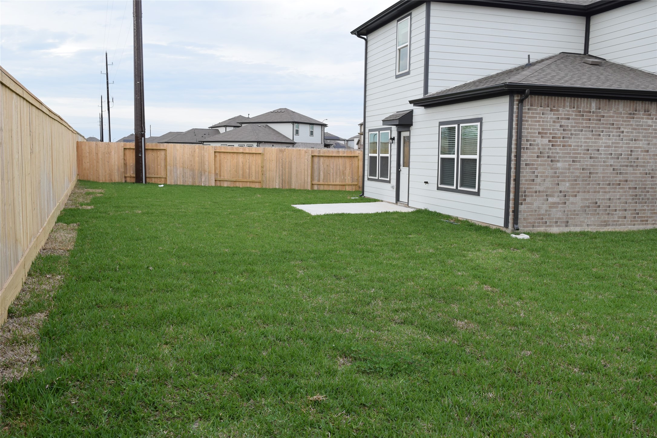 5835 Fresh View Court Katy, TX 77493 - Photo 20 of 21 a view of a yard with a large tree