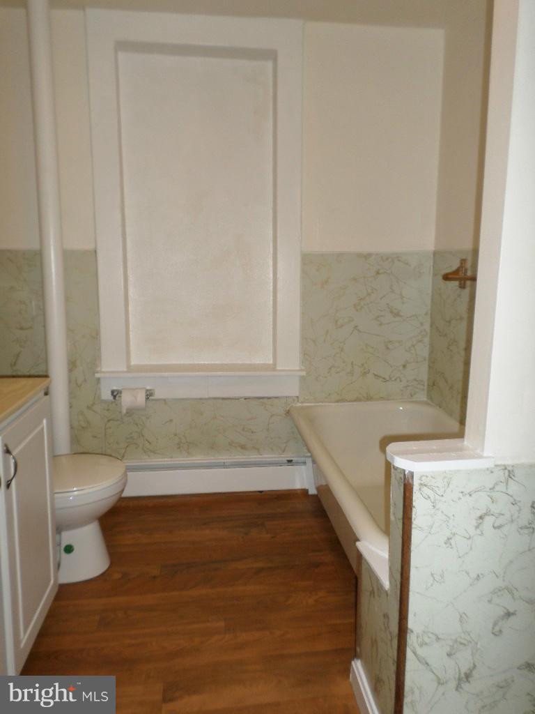 838 Old Manchester Road Westminster, MD 21157 - Photo 14 of 29 Bath