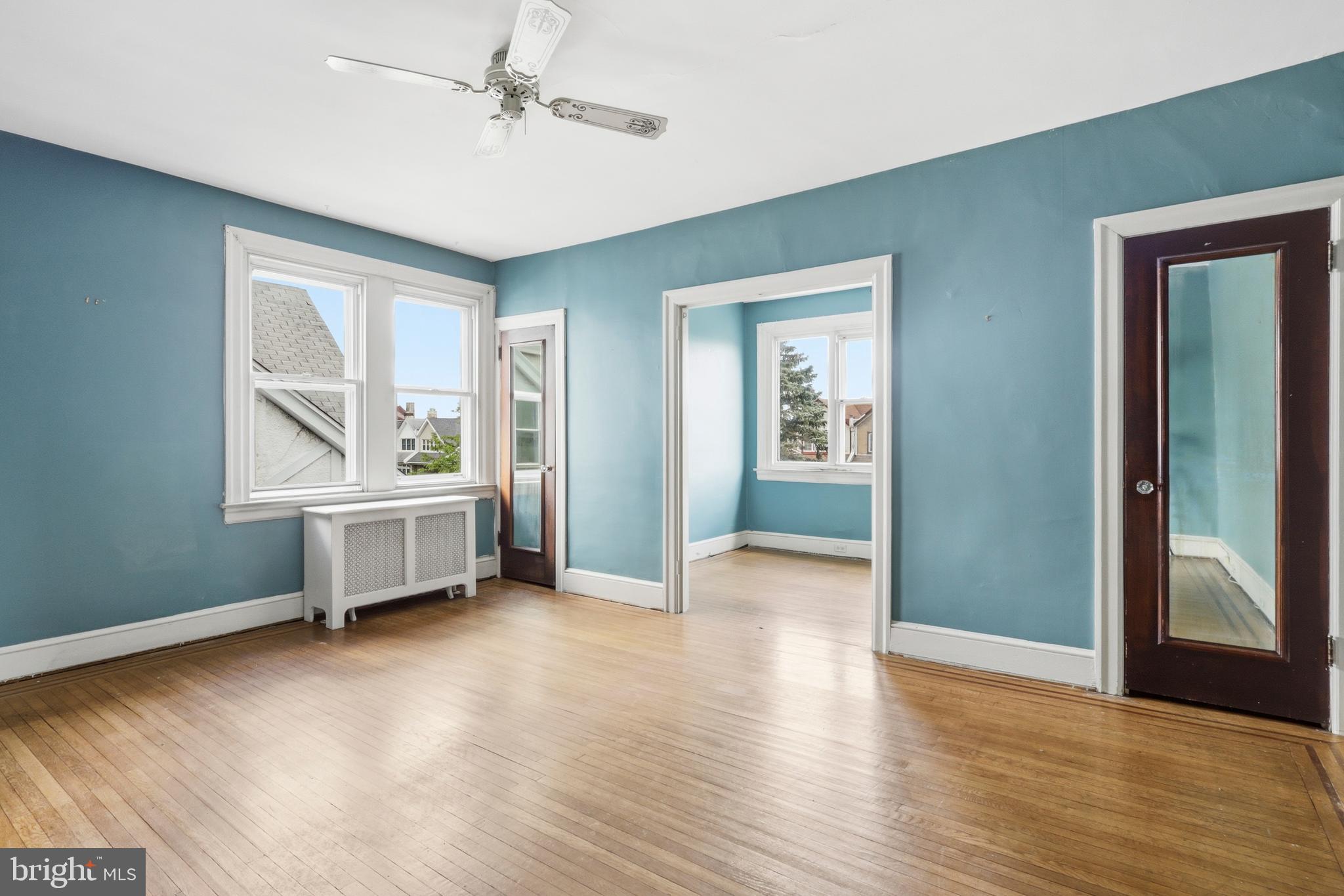 907 East Rittenhouse Street Philadelphia, PA 19138 - Photo 14 of 27 front bedroom