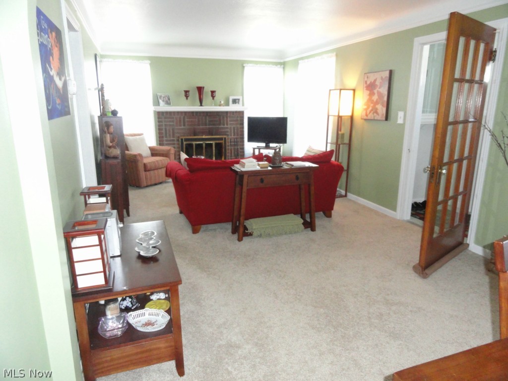 1326 Avondale Road Cleveland, OH 44121 - Photo 2 of 17