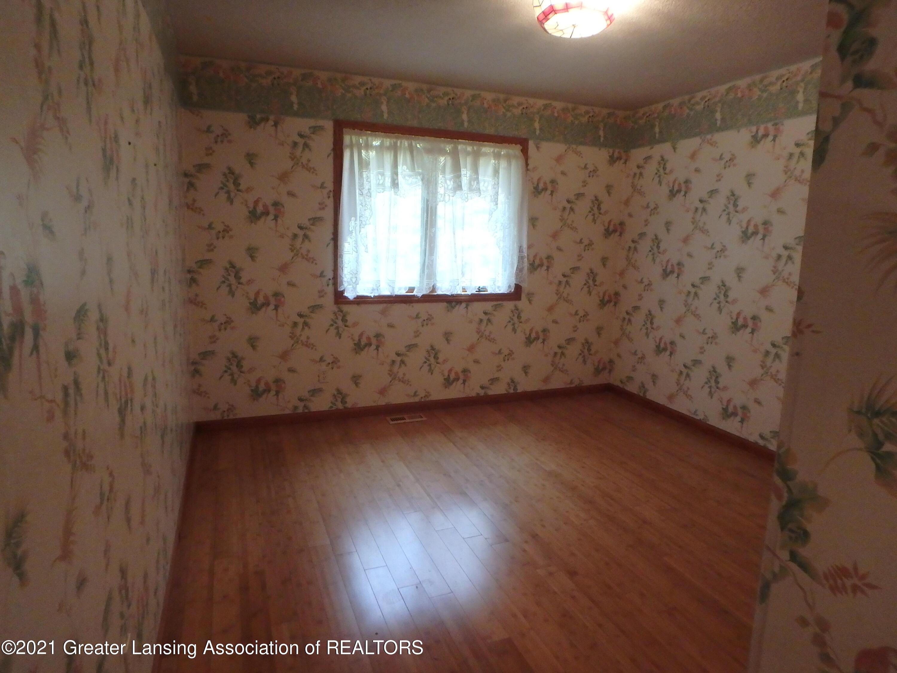 2565 Narrow Lake Road Charlotte, MI 48813 - Photo 34 of 63 bedroom 4