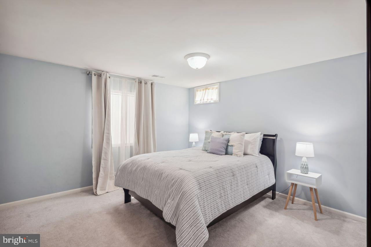 9585 Chaton Road Laurel, MD 20723 - Photo 29 of 38 Guest Room