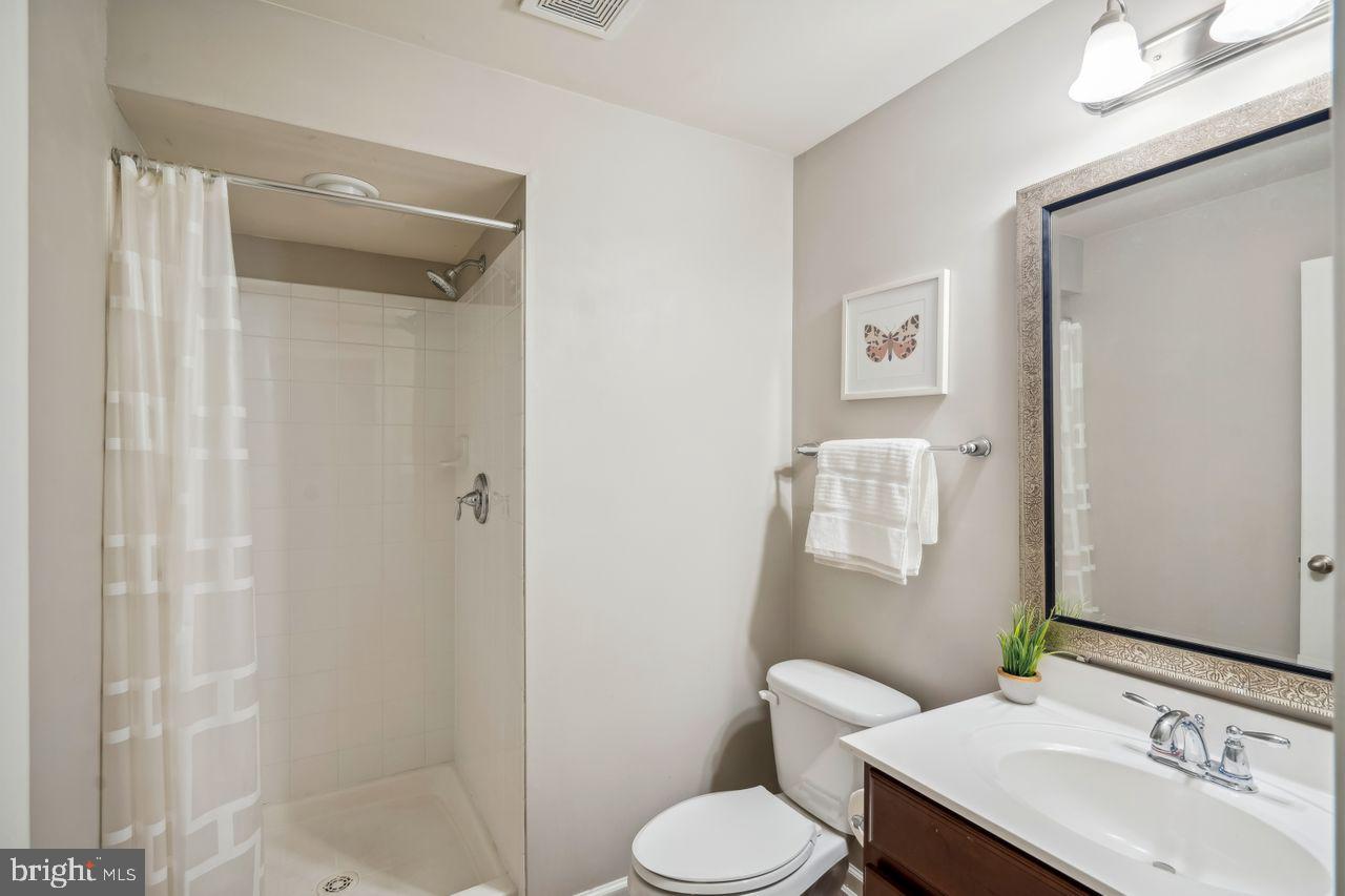 9585 Chaton Road Laurel, MD 20723 - Photo 33 of 38 Full Bathroom in basement