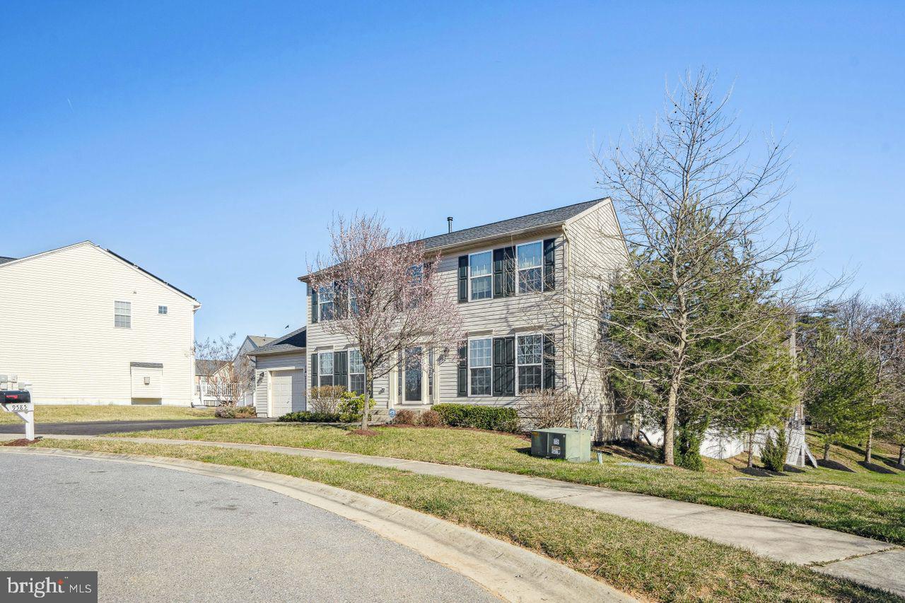 9585 Chaton Road Laurel, MD 20723 - Photo 4 of 38 Gallery Image 4