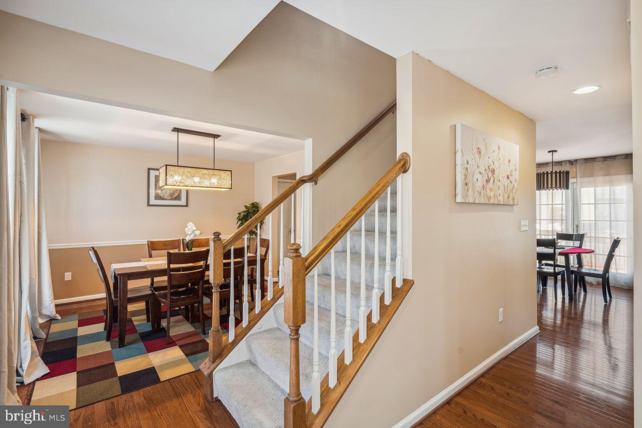 9585 Chaton Road Laurel, MD 20723 - Photo 5 of 38 Foyer