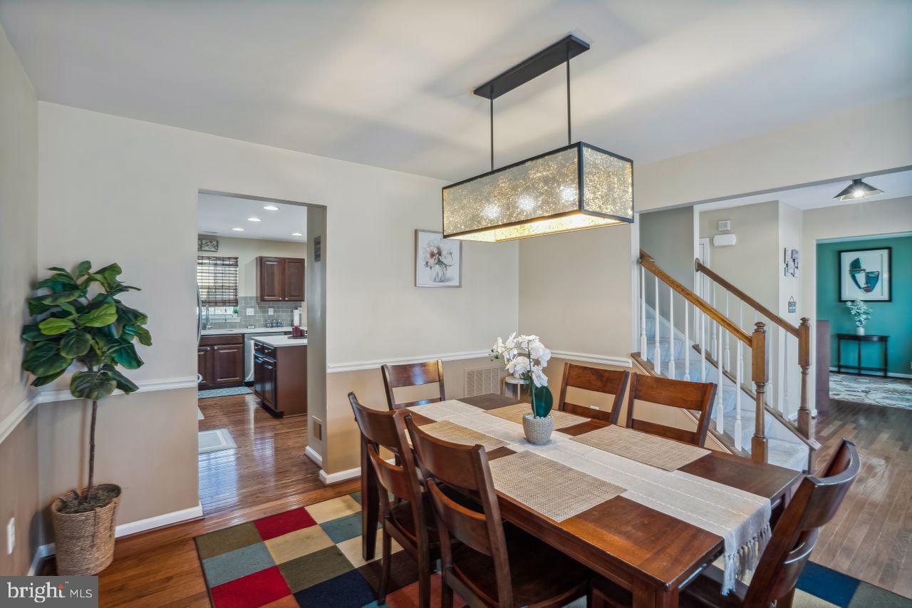 9585 Chaton Road Laurel, MD 20723 - Photo 9 of 38 Dining Room