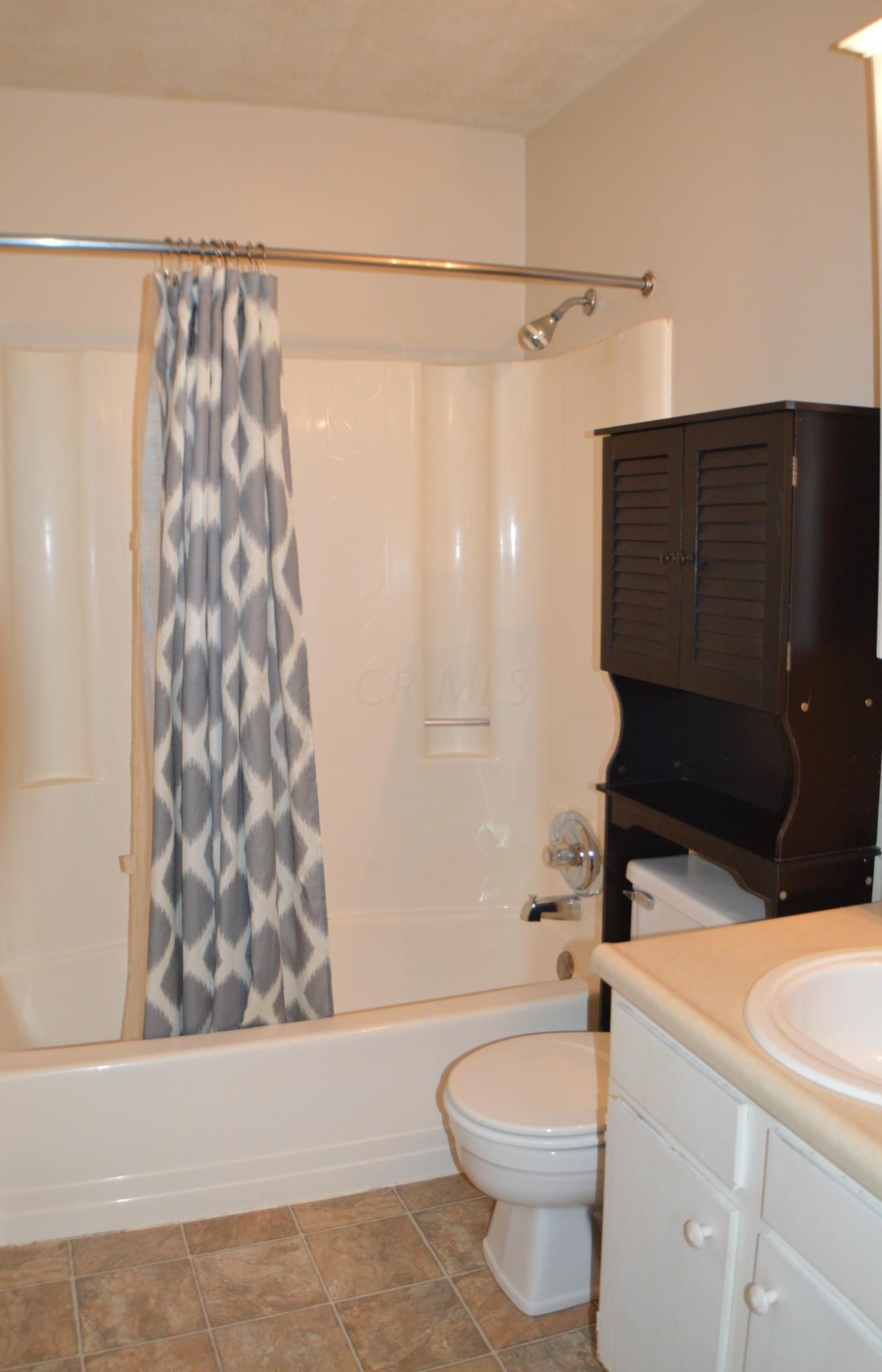 3461 Hines Road Columbus, OH 43230 - Photo 9 of 16 Gallery Image 9