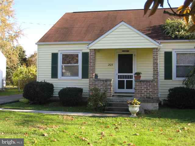 205 Pine Road Mount Holly Springs, PA 17065 - Photo 1 of 22 Gallery Image 1