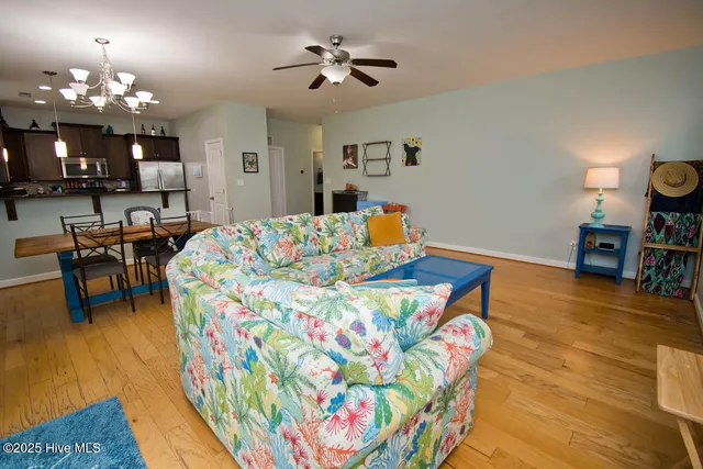 $315,000 | 251 East Ivybridge Drive, Hubert, NC 28539