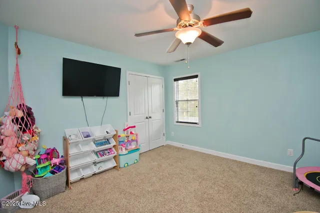 $315,000 | 251 East Ivybridge Drive, Hubert, NC 28539