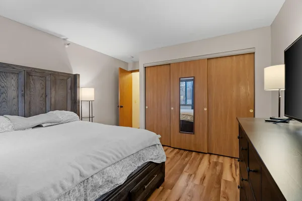 $2,195 | 4151 Boone Avenue North, Unit 203, New Hope, MN 55427