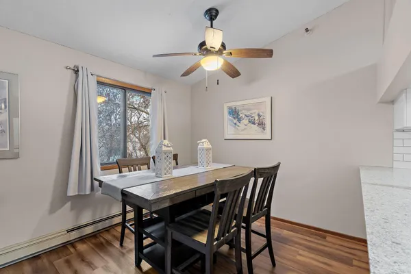 $2,195 | 4151 Boone Avenue North, Unit 203, New Hope, MN 55427