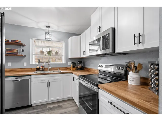 $355,000 | 3226 Southwest Isaac Avenue, Pendleton, OR 97801