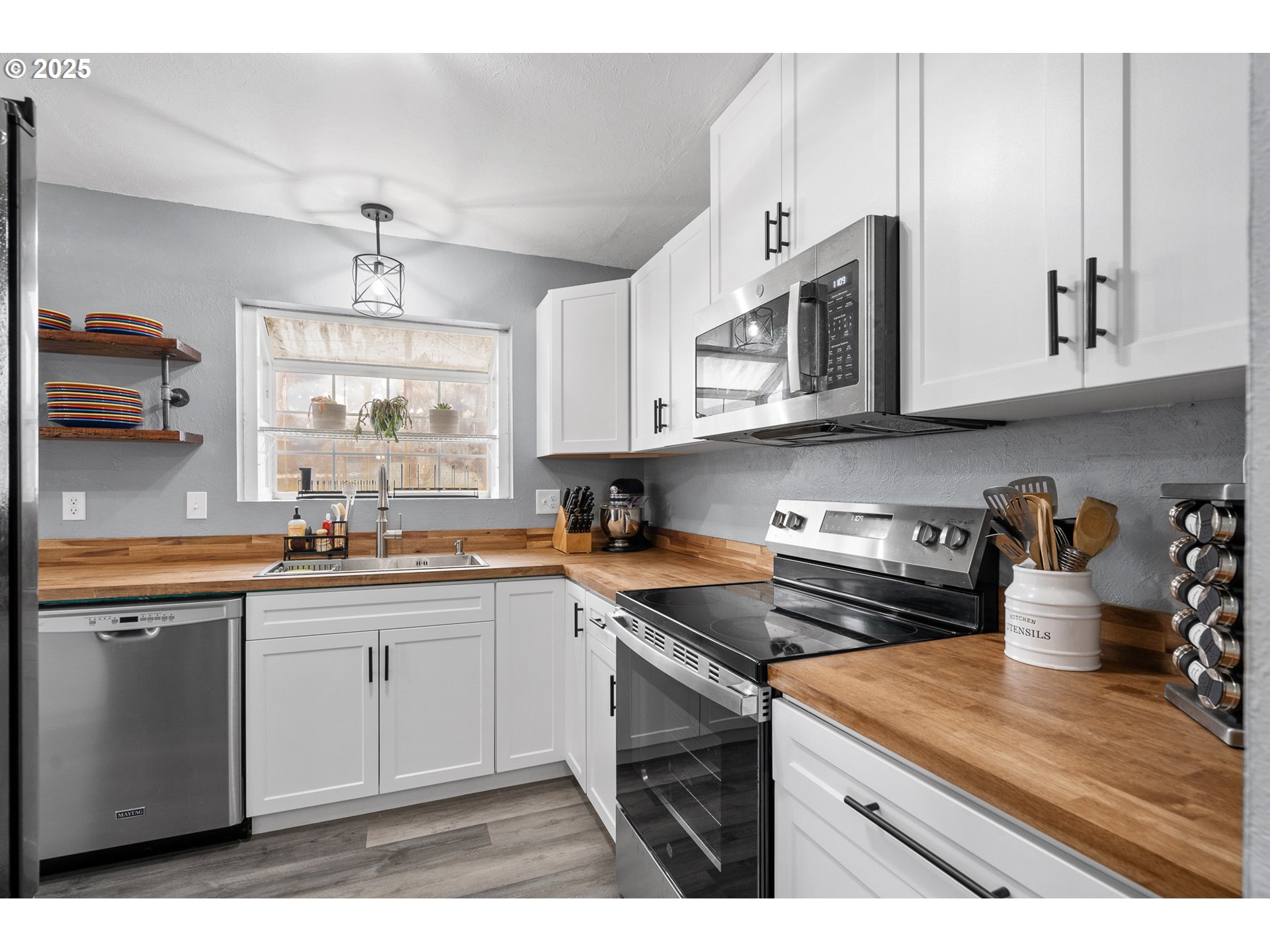 3226 Southwest Isaac Avenue Pendleton, OR 97801 - Photo 15 of 38