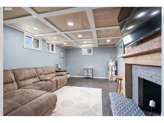 $355,000 | 3226 Southwest Isaac Avenue, Pendleton, OR 97801