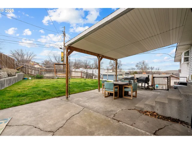 $355,000 | 3226 Southwest Isaac Avenue, Pendleton, OR 97801