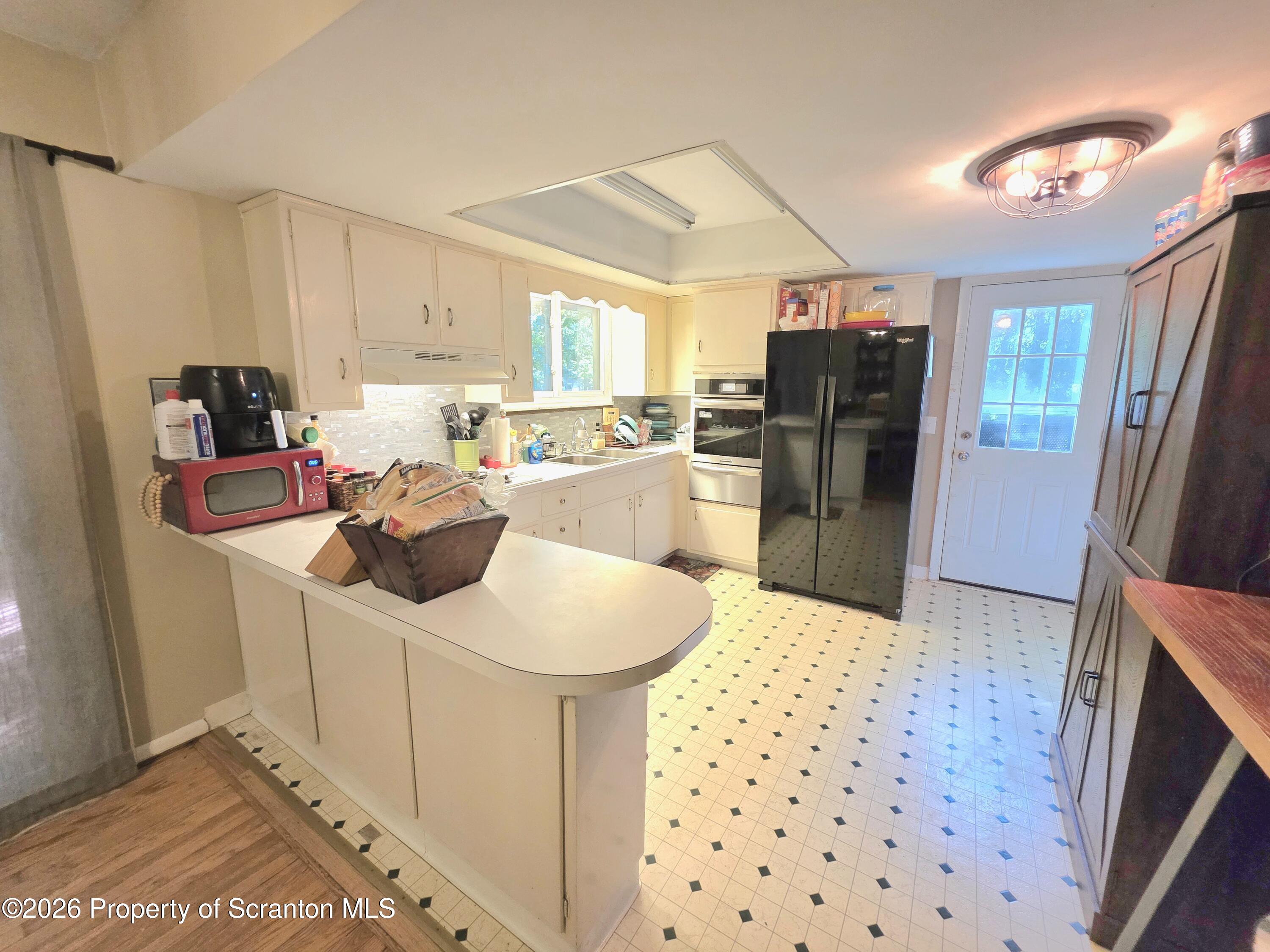 217 Noble Road Clarks Summit, PA 18411 - Photo 7 of 32 Kitchen