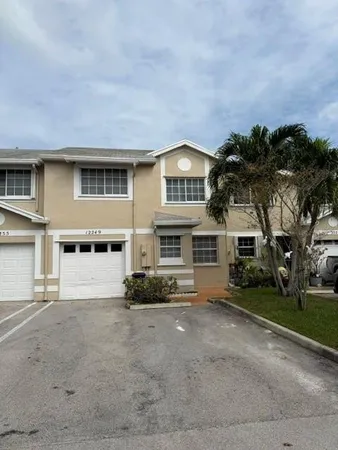$2,950 | Undisclosed Address, Cooper City, FL 33330