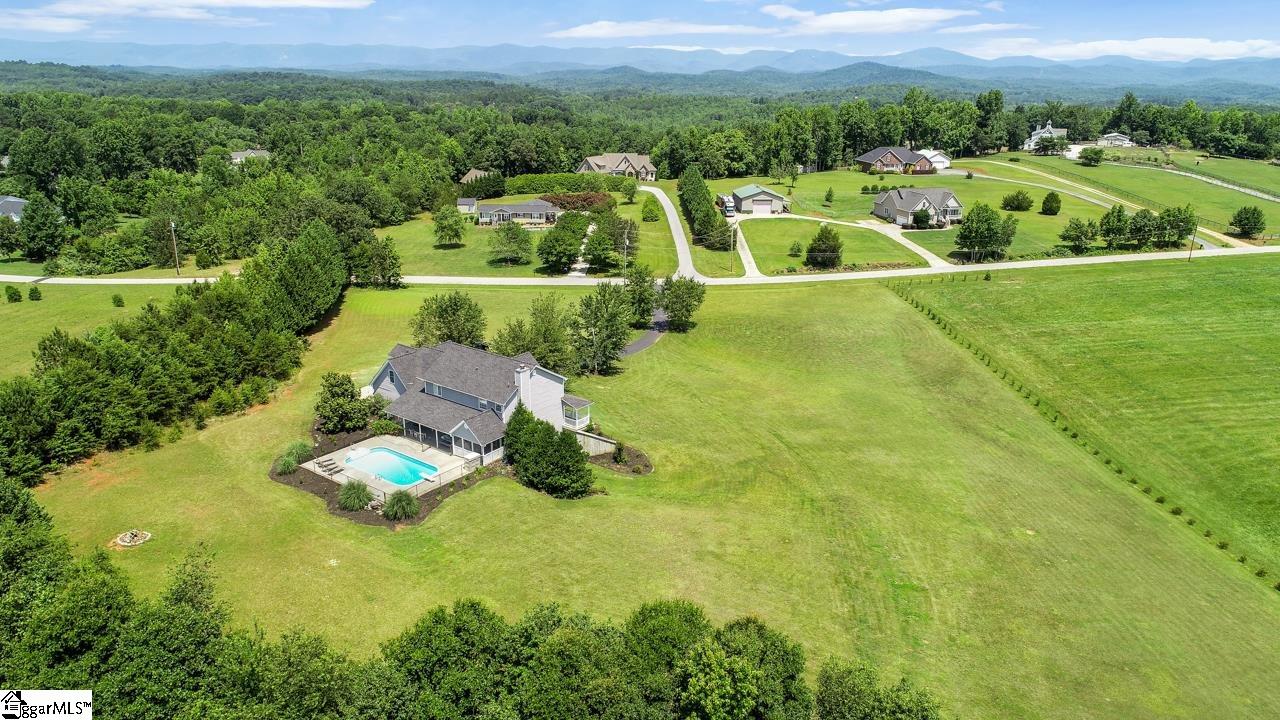 40 North Henderson Road Travelers Rest, SC 29690 - Photo 1 of 36