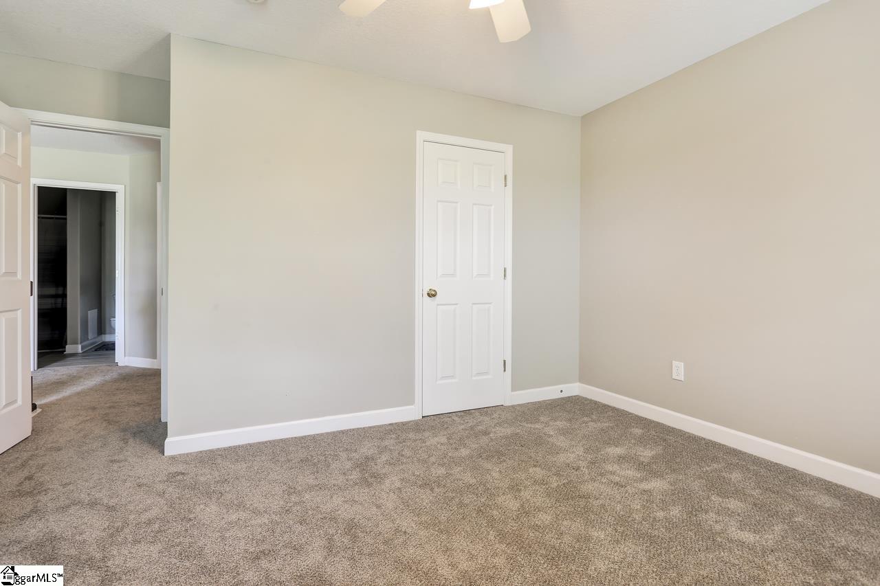 40 North Henderson Road Travelers Rest, SC 29690 - Photo 31 of 36