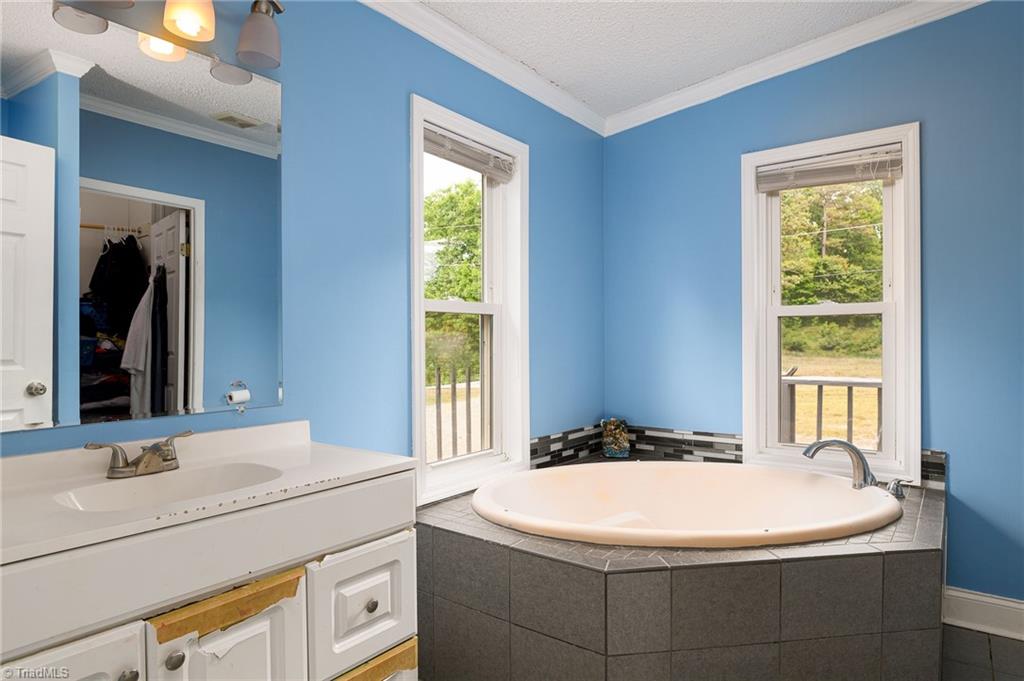119 Archie Lane Lexington, NC 27295 - Photo 13 of 28