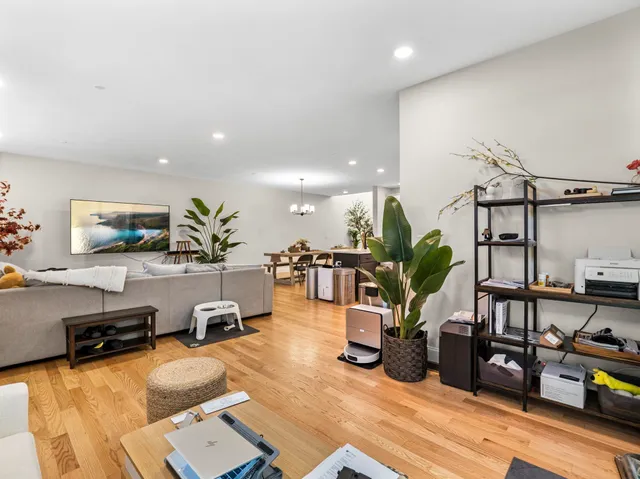 $650,000 | 44 Sheffield Way, Unit 6B, Londonderry, NH 03053