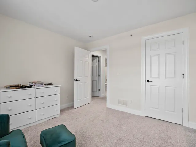 $650,000 | 44 Sheffield Way, Unit 6B, Londonderry, NH 03053