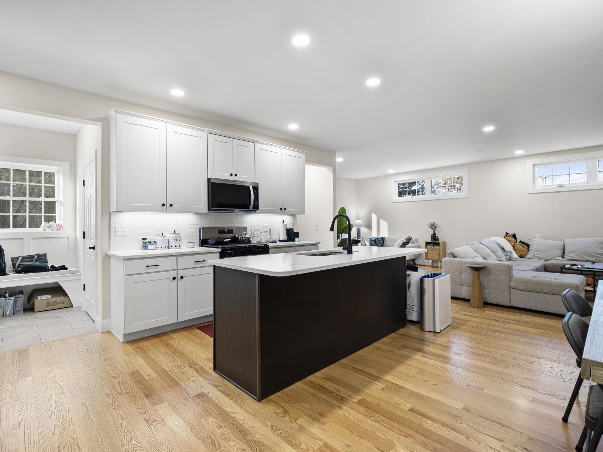 44 Sheffield Way, Unit 6B Londonderry, NH 03053 - Photo 3 of 46