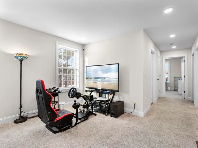 $650,000 | 44 Sheffield Way, Unit 6B, Londonderry, NH 03053