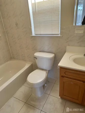 $2,700 | 663 South Park Street, Elizabeth, NJ 07206